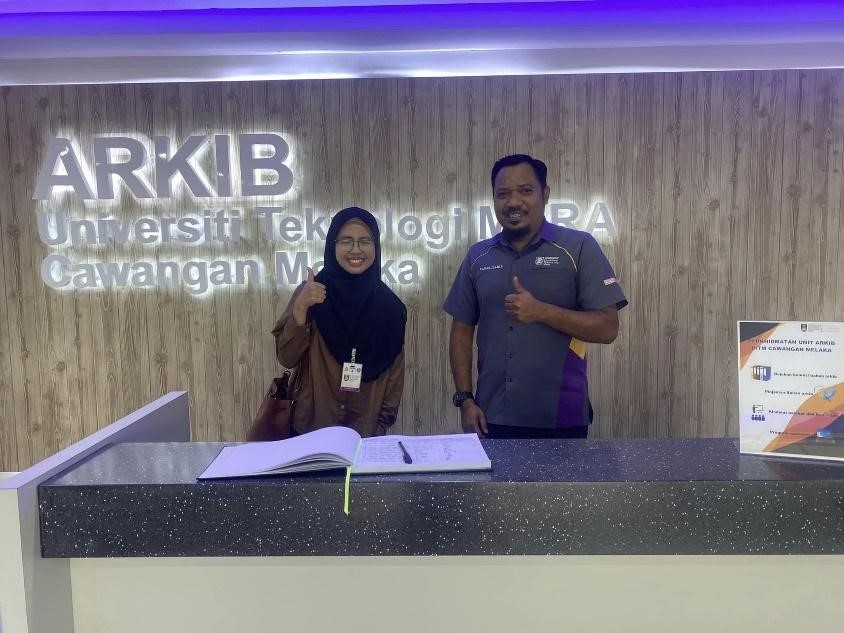 Lawatan Dari Pelajar Fakulti Pengurusan Maklumat (Sains Perpustakaan) UiTM Sungai Petani Kedah Ke Unit Arkib, PTAR UiTM Cawangan Melaka